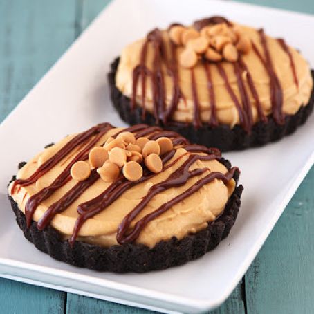 Chocolate & Peanut Butter Mousse Tarts with Oreo Crust