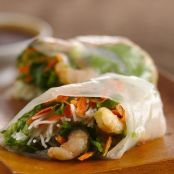 Shrimp Summer Rolls with Dipping Sauce