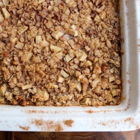Cinnamon-Apple Baked Oatmeal
