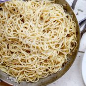 Cheese and Pepper Pasta (Cacio e Pepe)