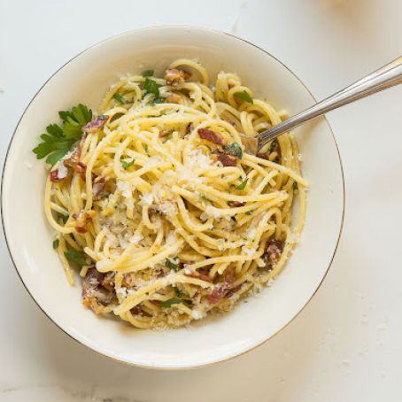 Spaghetti Carbonara Recipe | SAVEUR