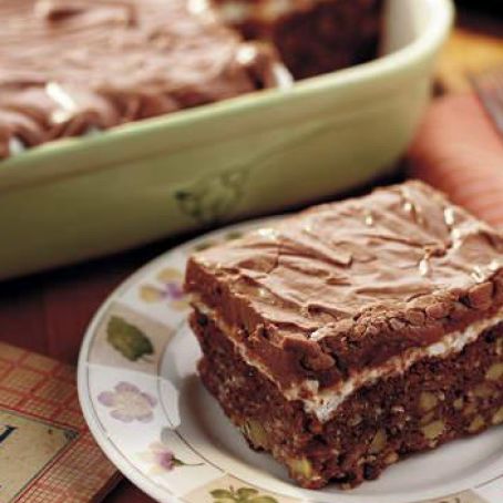 Grandma's Mississippi Mud Cake