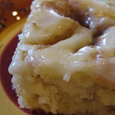 Cinnamon Roll Cake