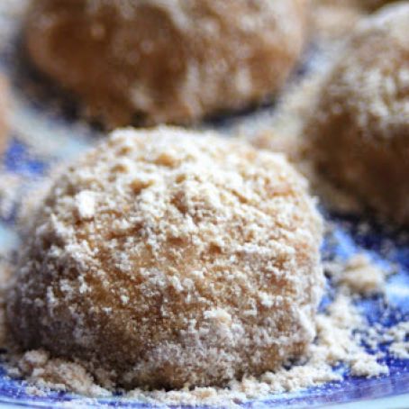 Paleo SNOWBALL COOKIES