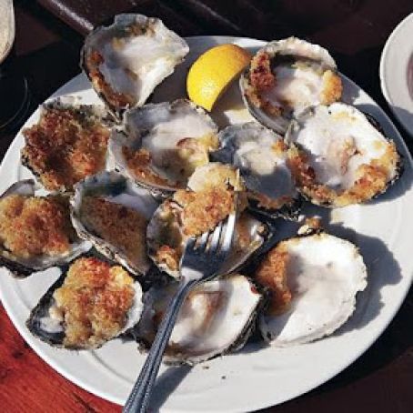 BROILED OYSTERS w/GARLIC BREADCRUMBS