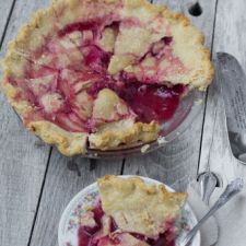 Old Fashioned Raspberry Pie
