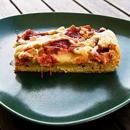 Rabarber- och jordgubbsrutor