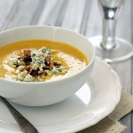 Pumpkin Soup with Toasted Walnuts