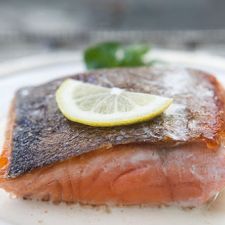 Salmon with Messine Sauce
