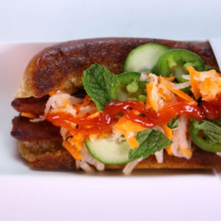 Daphne Oz's Loaded Veggie Dawg