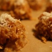 Gluten-free coconut macaroons with apricots Dece