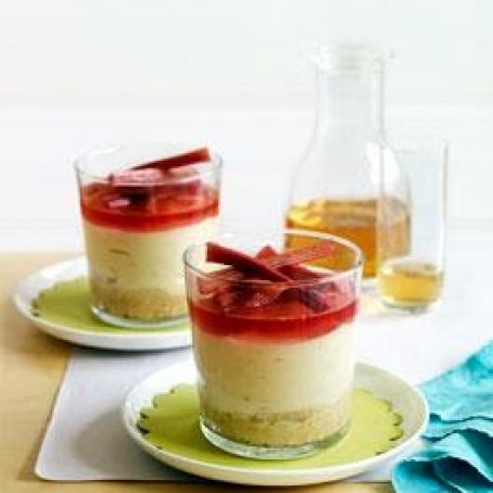 Rhubarb, Vanilla and Gin Trifle