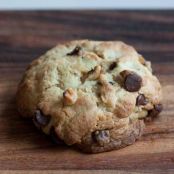 Levain Bakery Chocolate Chip Cookies