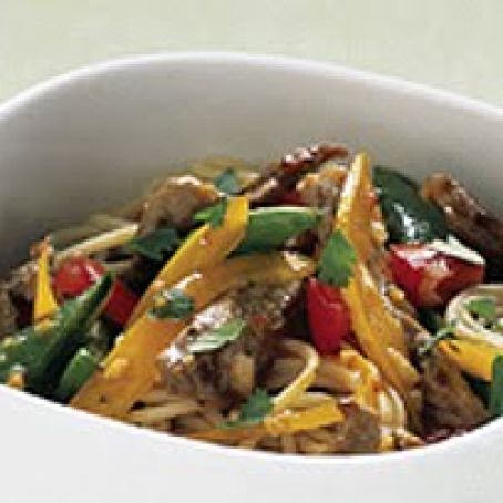 Beef & Noodles with Fresh Veggies