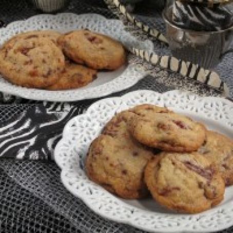 Chocolate Chip Maple Syrup Glazed Bacon Cookies