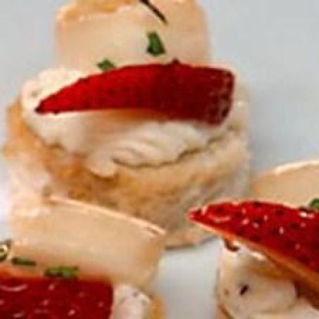 Brie with Strawberries on Brioche Crostini