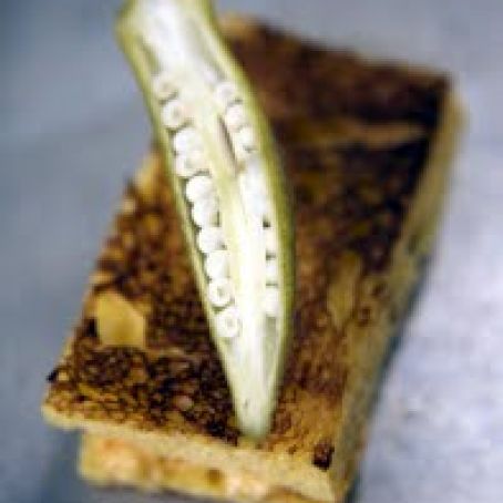 GRILLED PIMENTO CHEESE SANDWICHES