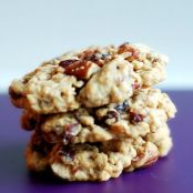 Cinnamon Oatmeal Raisin Cookies with Candied Pecans