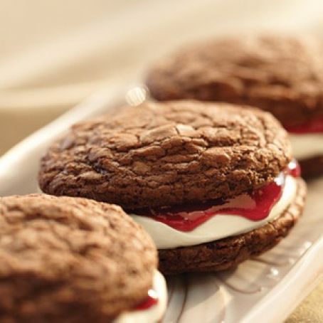 Raspberry Creme Whoopie Pies