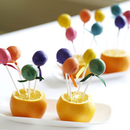 Balloon cake pops