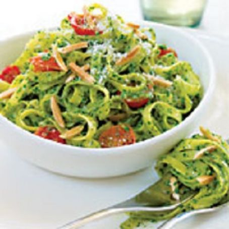 Spinach-Almond Pesto with Linguini
