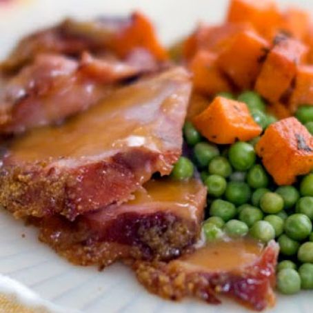 Apricot-Peach and Gingersnap-Crusted Baked Ham