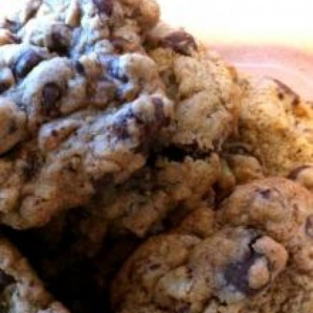 Avocado Cinnamon Pecan Chocolate Chip Cookies