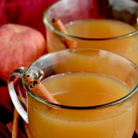 Slow Cooker Spiked Apple Cider