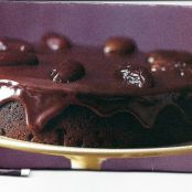 CHOCOLATE DATE CAKE WITH CHOCOLATE STICKY TOFFEE GLAZE