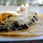 CREPAS DE FRIJOLES REFRITOS