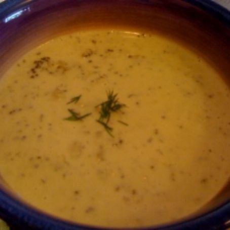 Easy Creamy Vegan Broccoli Soup