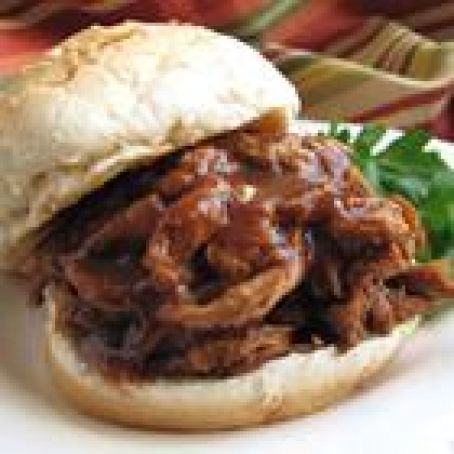 PULLED PORK IN SLOW COOKER