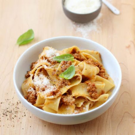 Ragù Bolognese: Authentic Italian Bolognese Sauce