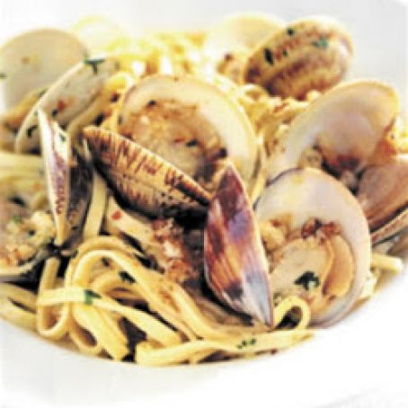 Mario Batali's Linguine with Manila Clams, Pancetta, and Hot Chiles