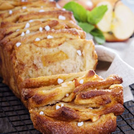 Cinnamon Apple Strudel Pull Apart Bread