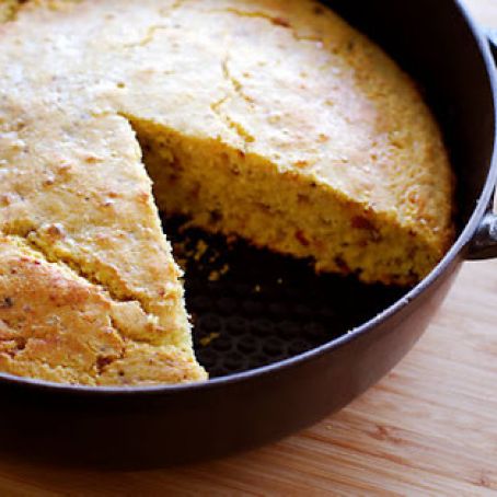 Cast Iron Cornbread with Bacon