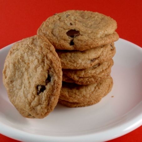 CRISPY GLUTEN-FREE CHOCOLATE CHIP COOKIES