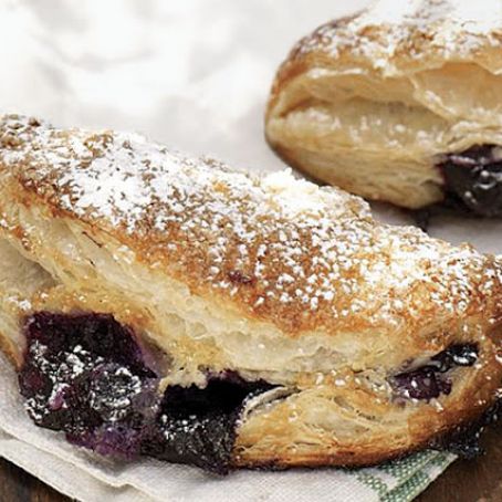 Blueberry-Vanilla Cream Cheese Pies