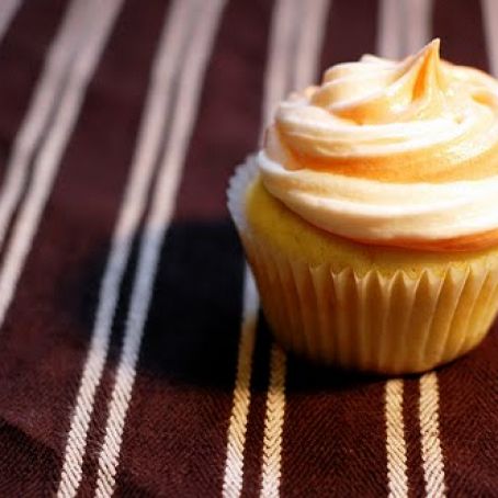 Orange Creamsicle Cupcakes