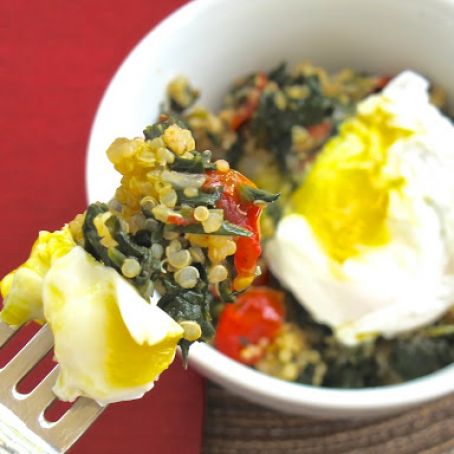 Quinoa and Eggs Breakfast Bowl