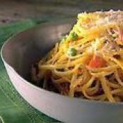 Pasta with Tomato and Peas