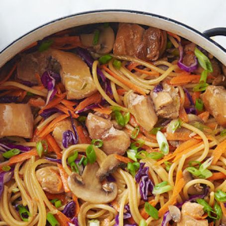 One-Pot Chicken Lo Mein