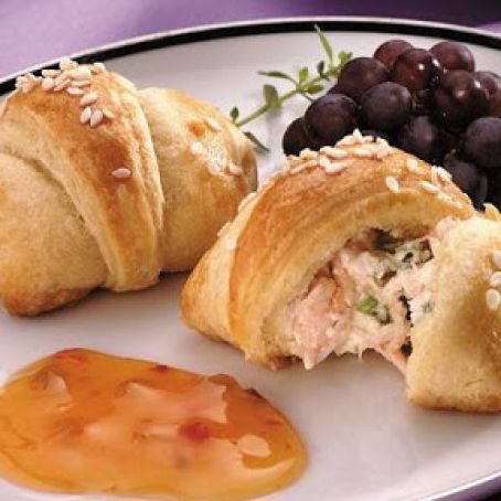 Crab-filled Crescent Snacks