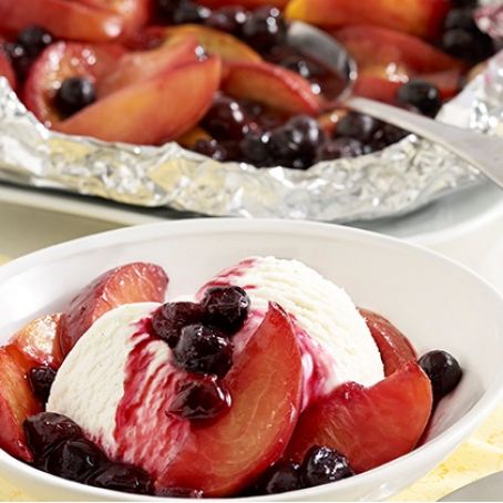Grilled Peach and Blueberry Foil Packet