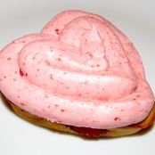 Kristen's Strawberry Icing