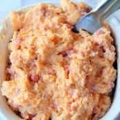 Classic Pimento Cheese (Paula Deen)
