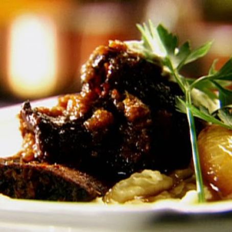 BISTRO-STYLE SHORT RIBS