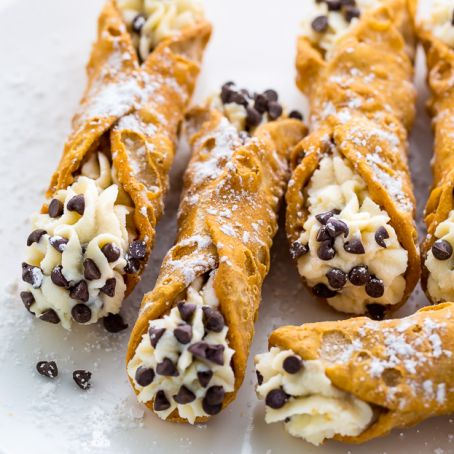 5-Ingredient Cannolis