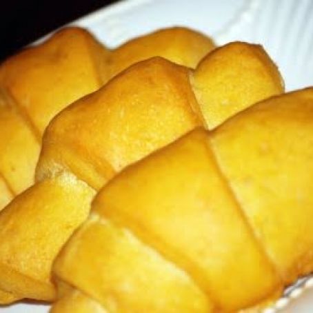 Pumpkin Dinner Rolls