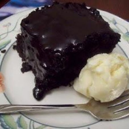 Copycat Cracker Barrel 40th Anniversary Double Fudge Coca-Cola Cake